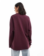 oversized long sve waffle t-shirt in burgundy