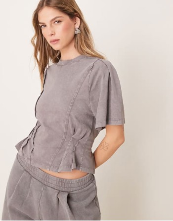 seam detail short sve corset waist t-shirt in washed grey