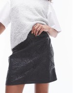 faux leather crinkle mini skirt in black