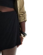 Curve linen look wrap skort in black