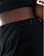 Curve linen look wrap skort in black