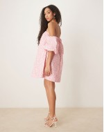textured rose jaquard off shoulder mini dress in pink