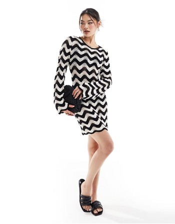 crochet bell sve mini beach dress in cream & black chevron print