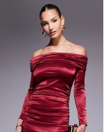 long sve ruched satin midi dress in wine